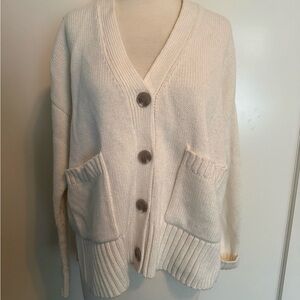 Boxy cream cardigan